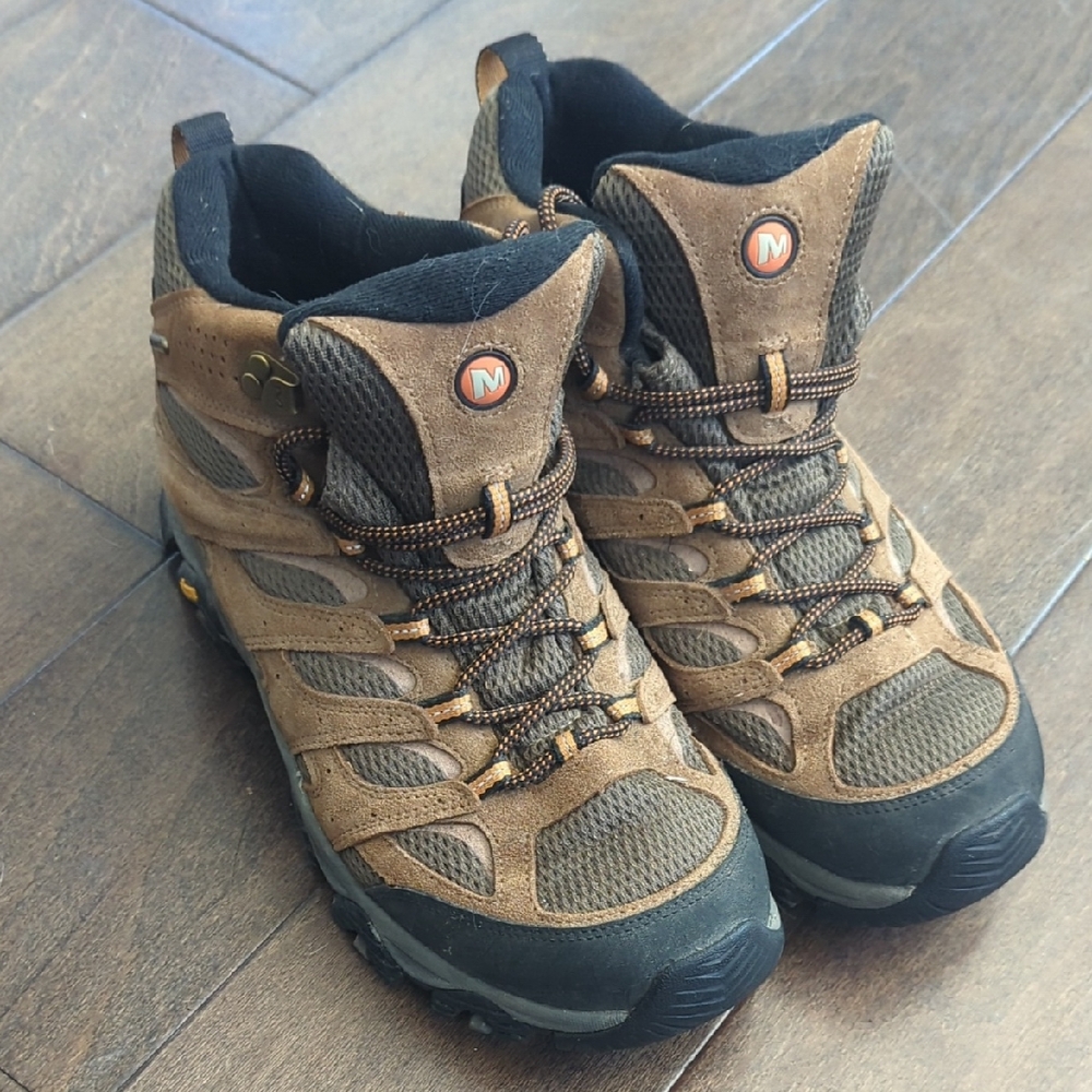 Men's Brown Hiking Boots